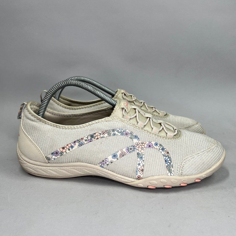 Skechers Breath Easy Shoes Women's 10 Relaxed Fit Flower Gaze Slip On Sneakers